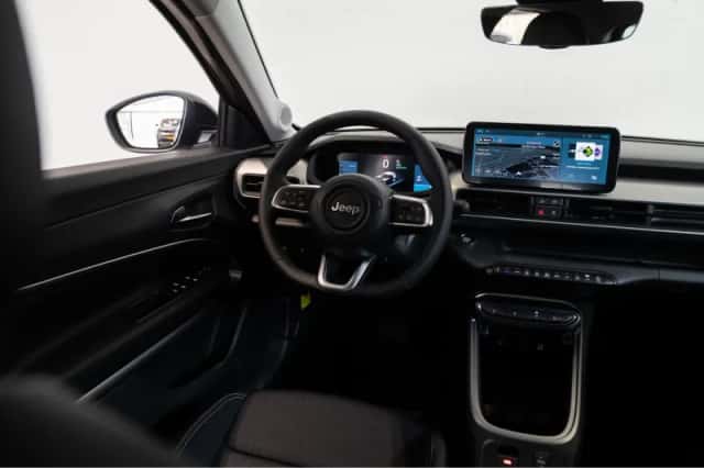 Jeep Avenger (2025) thumbnail 33
