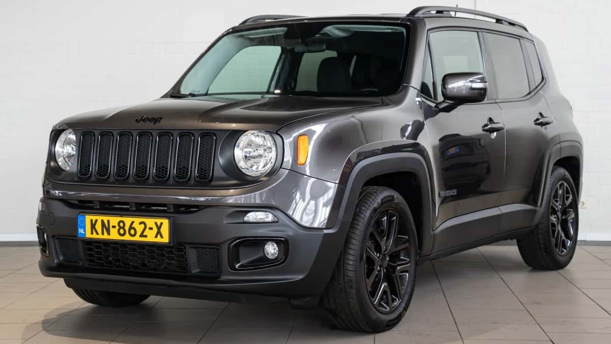 Jeep Renegade (2016) — foto 1