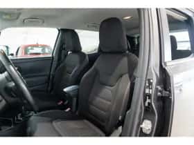 Jeep Renegade (2016) thumbnail 12