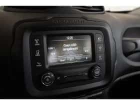 Jeep Renegade (2016) thumbnail 29