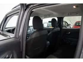 Jeep Renegade (2016) thumbnail 10