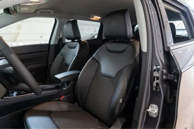 Jeep Compass (2023) thumbnail 13