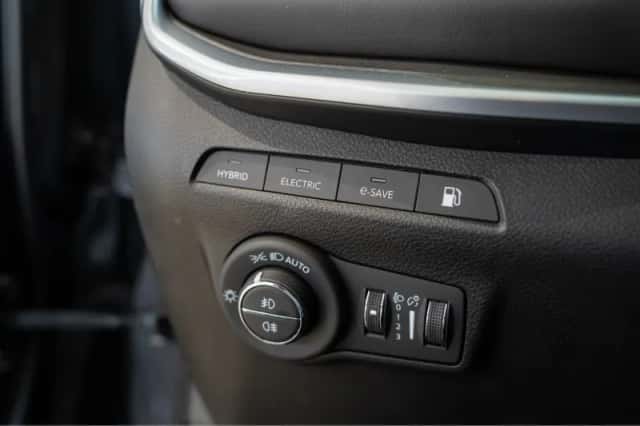 Jeep Compass (2023) thumbnail 18