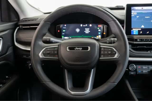 Jeep Compass (2023) thumbnail 39