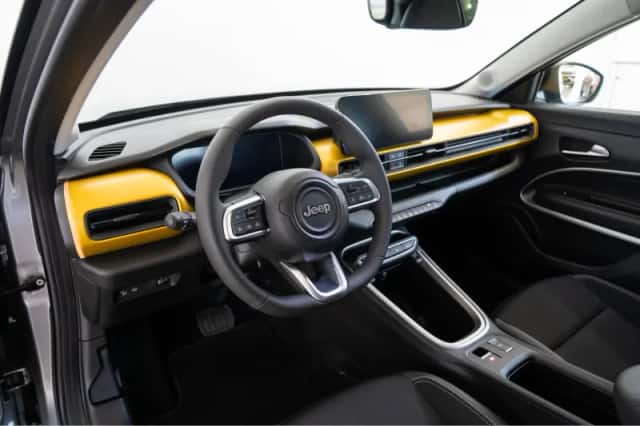 Jeep Avenger (2024) thumbnail 16