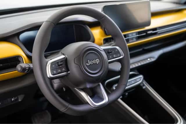 Jeep Avenger (2024) thumbnail 17