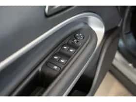 Jeep Avenger (2024) thumbnail 18