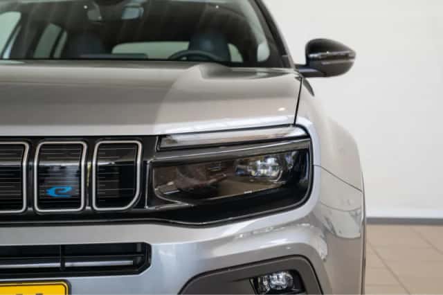 Jeep Avenger (2024) thumbnail 3