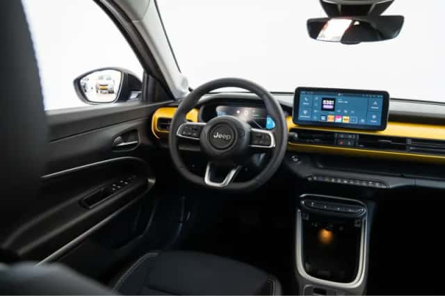 Jeep Avenger (2024) thumbnail 40