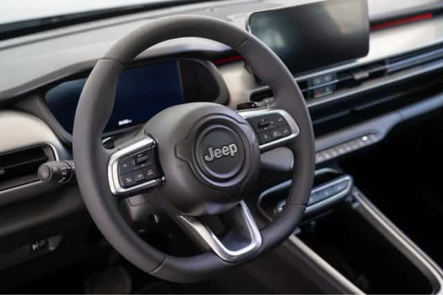 Jeep Avenger (2025) thumbnail 16