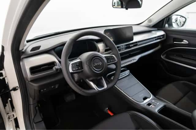 Jeep Avenger (2024) thumbnail 15