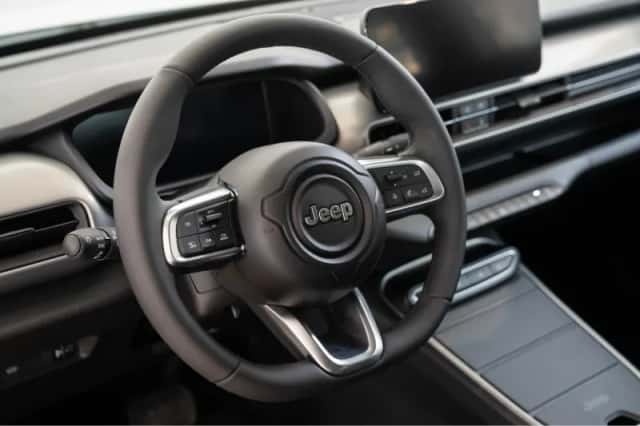 Jeep Avenger (2024) thumbnail 16