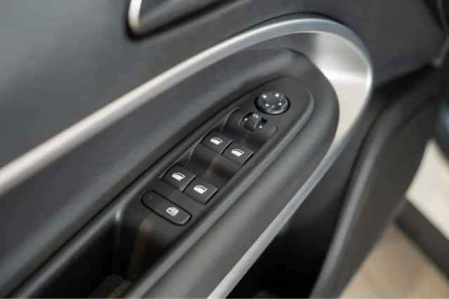 Jeep Avenger (2024) thumbnail 17