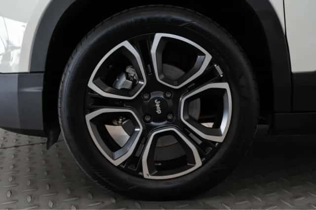 Jeep Avenger (2024) thumbnail 8