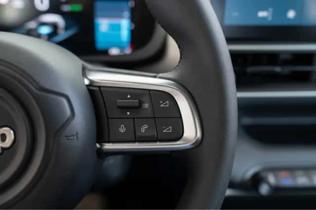 Jeep Avenger (2024) thumbnail 20