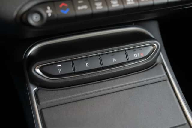 Jeep Avenger (2024) thumbnail 24