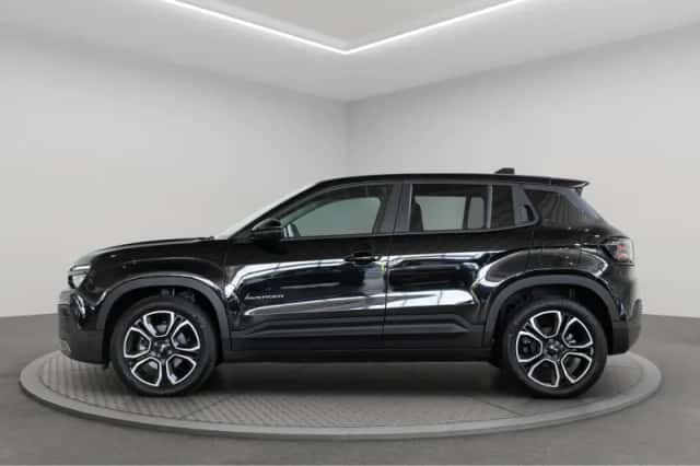 Jeep Avenger (2024) thumbnail 4