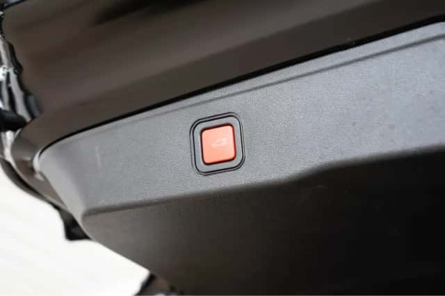 Jeep Avenger (2024) thumbnail 10