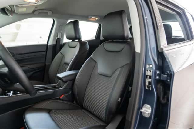 Jeep Compass (2025) thumbnail 14