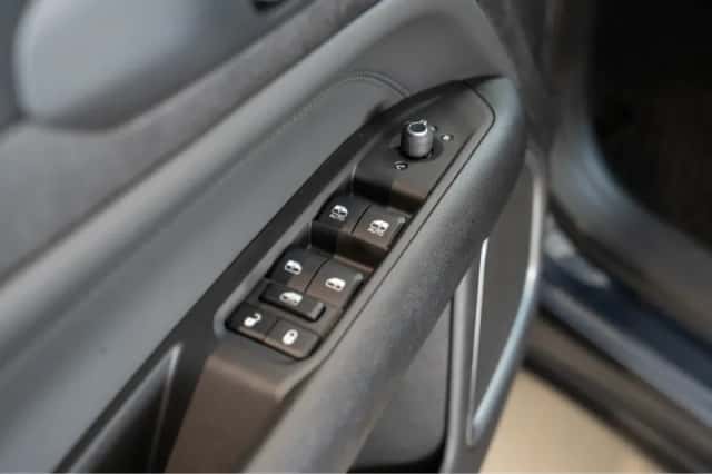 Jeep Compass (2025) thumbnail 17