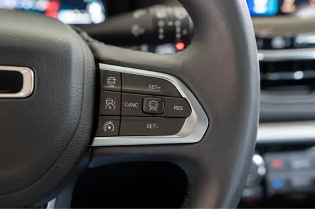 Jeep Compass (2025) thumbnail 22