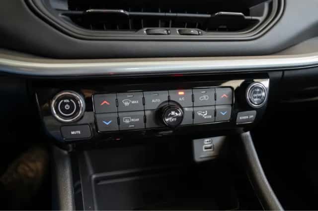 Jeep Compass (2025) thumbnail 29
