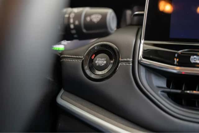 Jeep Compass (2025) thumbnail 36