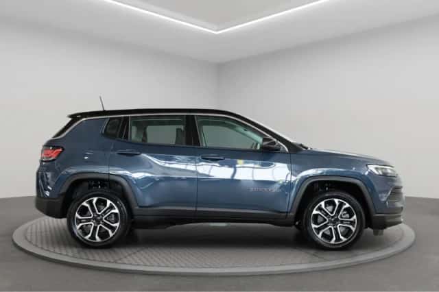 Jeep Compass (2025) thumbnail 5