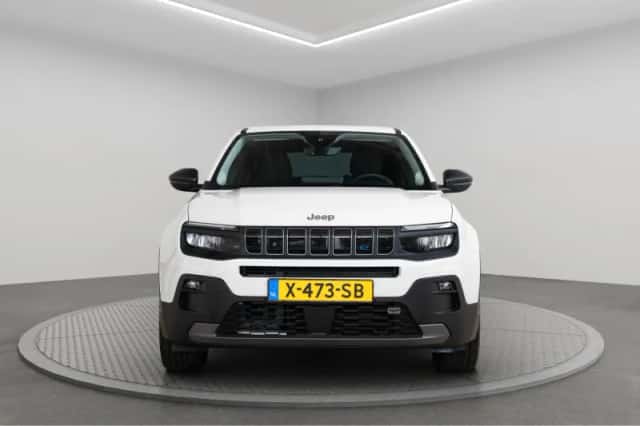 Jeep Avenger (2024) thumbnail 3