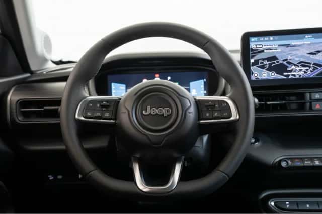 Jeep Avenger (2024) thumbnail 37