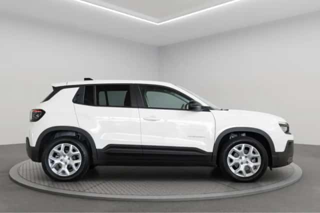 Jeep Avenger (2024) thumbnail 5