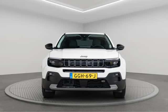 Jeep Avenger (2024) thumbnail 4
