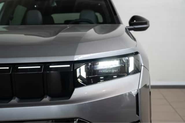 Jeep Compass (2026) thumbnail 2