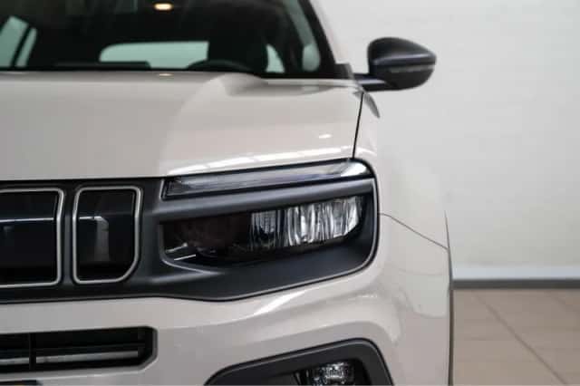 Jeep Avenger (2025) thumbnail 2