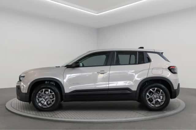 Jeep Avenger (2025) thumbnail 4