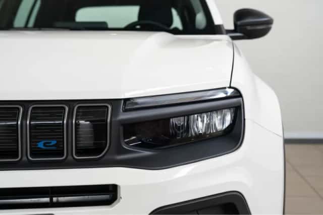 Jeep Avenger (2023) thumbnail 2