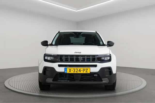 Jeep Avenger (2023) thumbnail 3