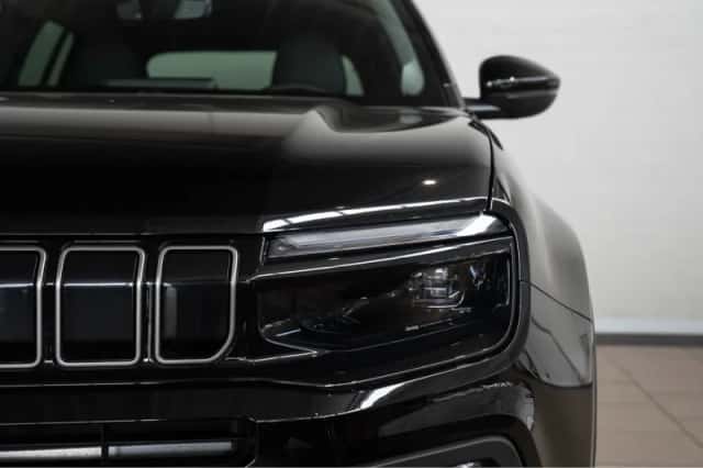 Jeep Avenger (2024) thumbnail 2