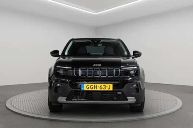 Jeep Avenger (2024) thumbnail 3
