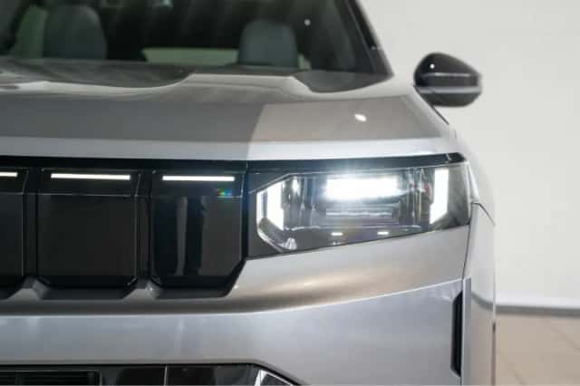Jeep Compass (2026) thumbnail 2