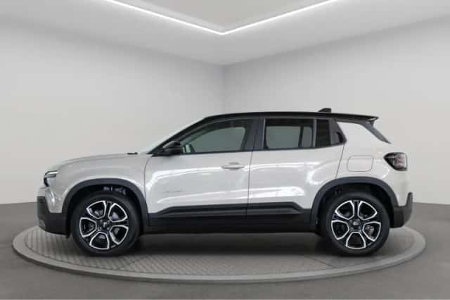 Jeep Avenger (2025) thumbnail 4