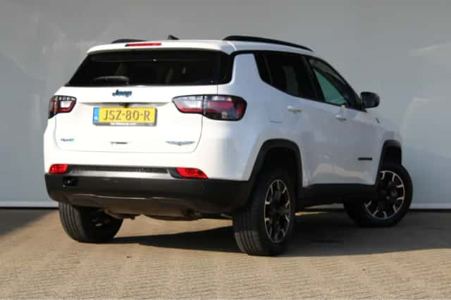 Jeep Compass (2023) thumbnail 5