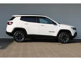 Jeep Compass (2023) thumbnail 8