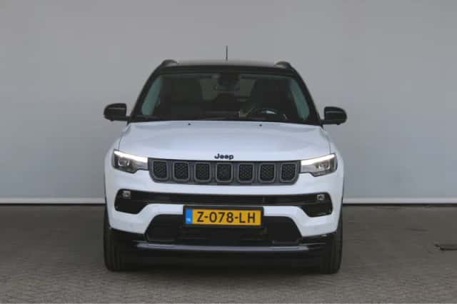 Jeep Compass (2023) thumbnail 2