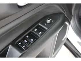 Jeep Compass (2023) thumbnail 18