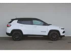 Jeep Compass (2023) thumbnail 4