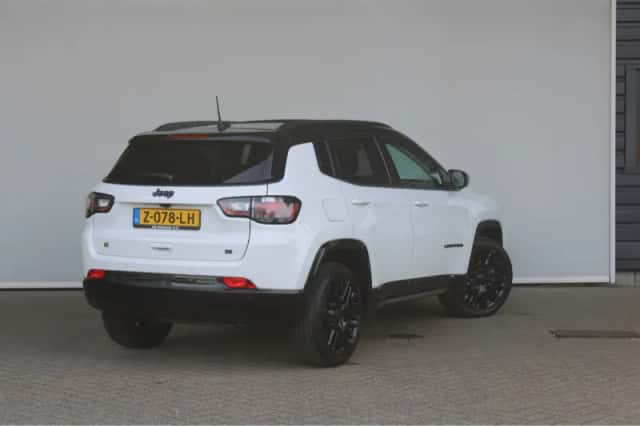 Jeep Compass (2023) thumbnail 5