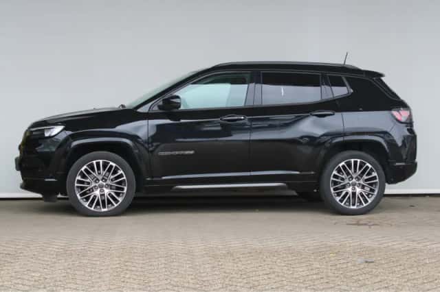 Jeep Compass (2025) thumbnail 2