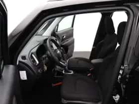 Jeep Renegade (2025) thumbnail 11