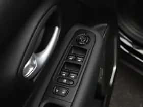 Jeep Renegade (2025) thumbnail 23